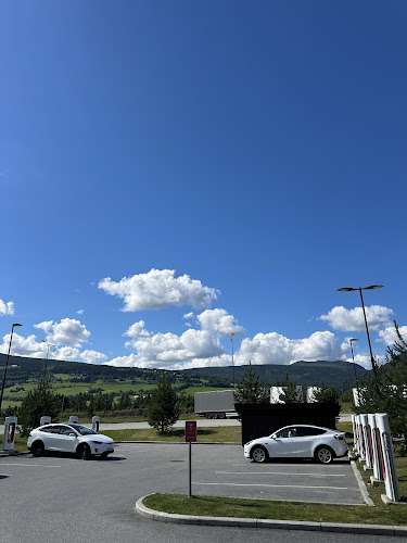Tesla Supercharger EV Charging Station at Rustveien 81