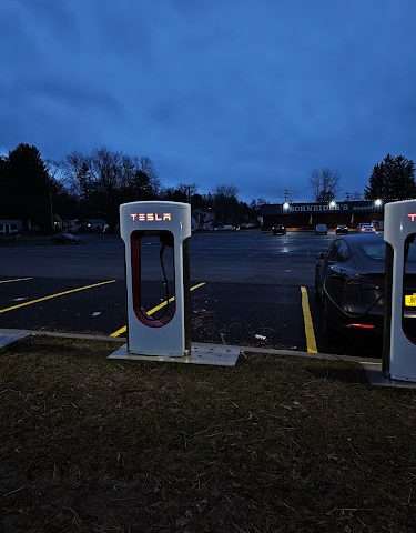 Tesla Supercharger in Kirkwood New York