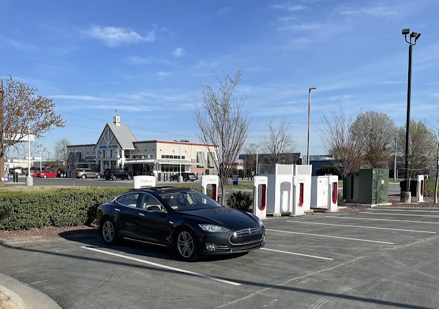 Tesla Supercharger in Kinston North Carolina