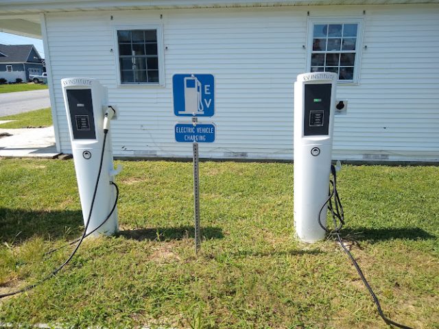 Electric Vehicle Charging Station in Vienna Maryland