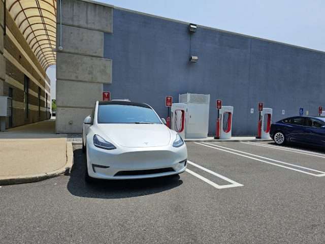Tesla Supercharger in Paramus New Jersey