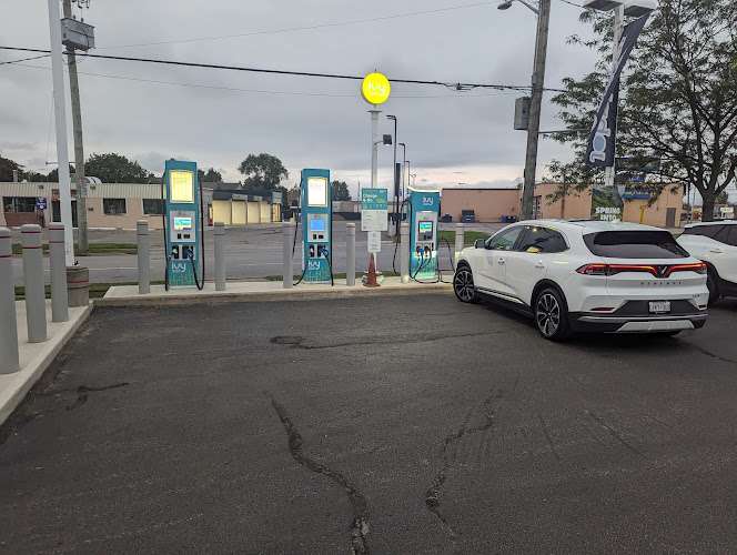 Ivy Charging Station EV Charging Station at 333 Lake St