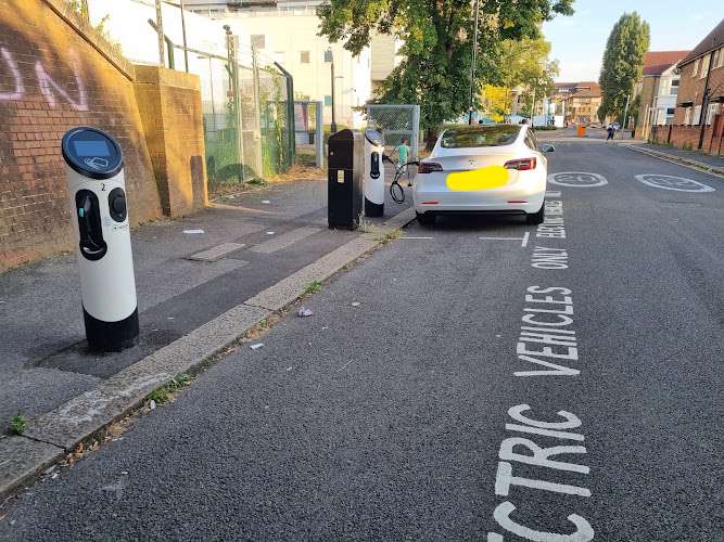Source London Charging Station EV Charging Station at 23 Alexandra Rd