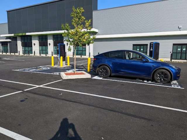 Shell Recharge Charging Station in Staten Island New York