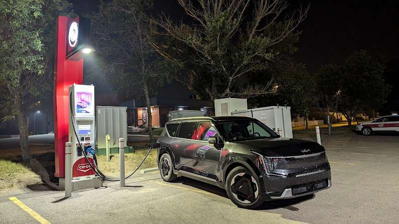 Co-op Connect Charging Station EV Charging Station at 1150 Central Ave N