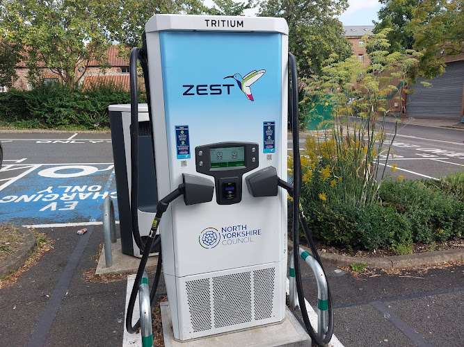 Zest Charging Station EV Charging Station at Railway St