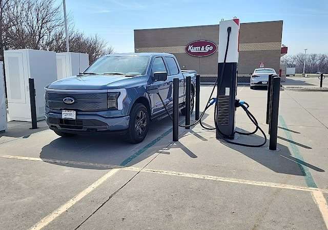 Shell Recharge Charging Station in Colfax Iowa