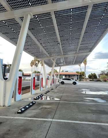 Tesla Supercharger in Firebaugh California