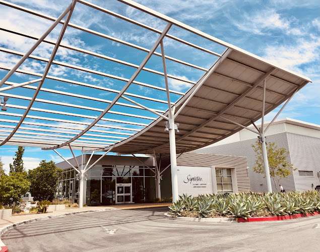 Signature Aviation SJC - San Jose International Airport EV Charging Station at 323 Martin Ave