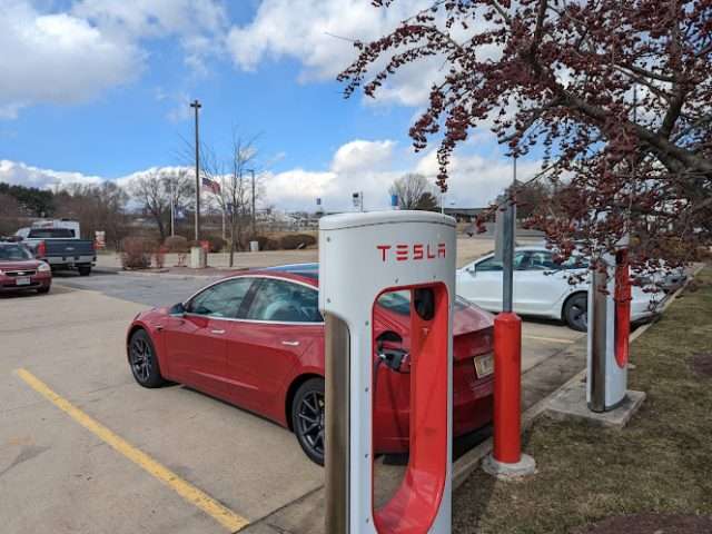 Tesla Supercharger in Mt Jackson Virginia