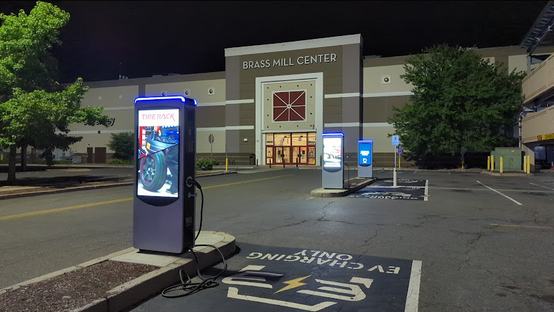 Shell Recharge Charging Station EV Charging Station at 495 Union St