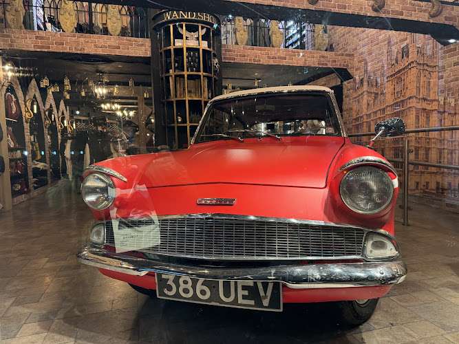 Source London Charging Station EV Charging Station at 1 Whitehall Pl