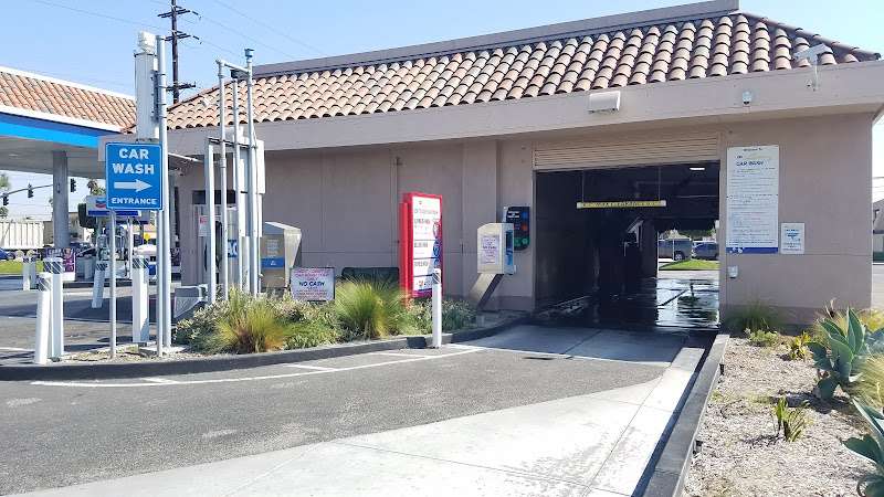 G&M Oil EV Charging Station at 8980 Warner Ave