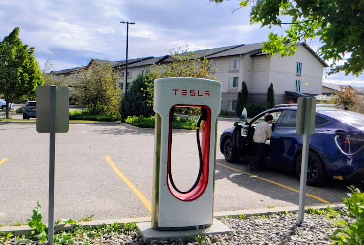 Tesla Supercharger EV Charging Station at 1801 Majestic Ln