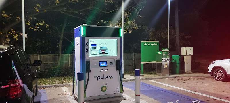 bp pulse Charging Station EV Charging Station at Gordon SF Connect