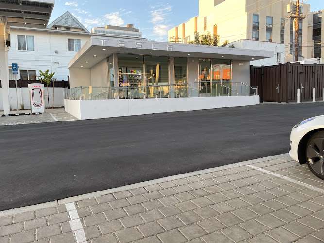 Tesla Supercharger EV Charging Station at 1401 Santa Monica Blvd