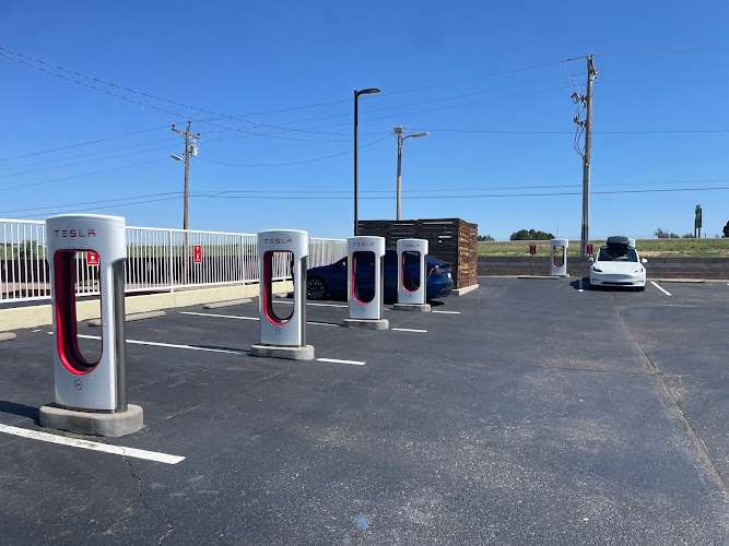 Tesla Supercharger EV Charging Station at 2516 U.S. Rt. 66