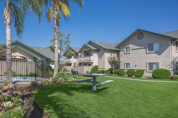 Sierra Hills EV Charging Station at 643 N Fowler Ave