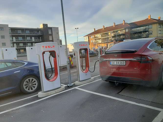 Tesla Supercharger EV Charging Station at Hvittingfossveien 123