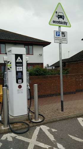 GRIDSERVE Charging Station EV Charging Station at M5