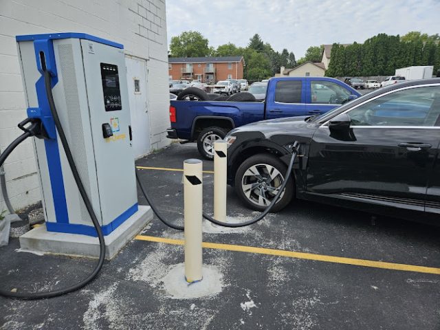 InCharge Energy Charging Station in Jacksonville Illinois