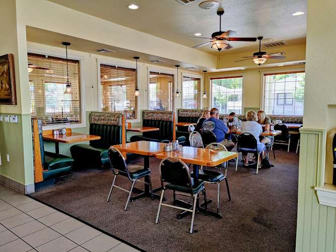 Vittles Family Restaurant EV Charging Station at 2385 North St