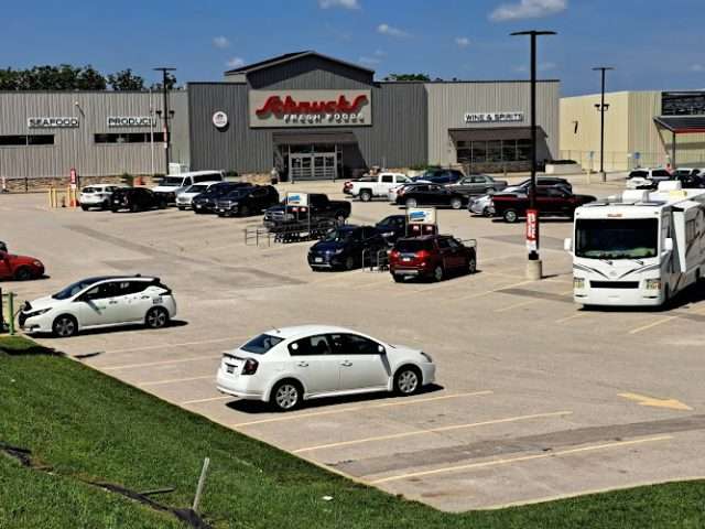 ChargePoint Charging Station in Warrenton Missouri
