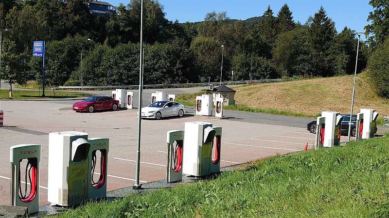 Tesla Supercharger EV Charging Station at Byvegen 85