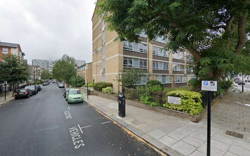 Source London Charging Station EV Charging Station at 10 Penzance St