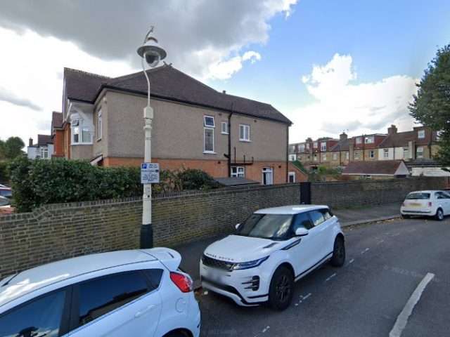 Source London Charging Station in junction United Kingdom of Great Britain and Northern Ireland