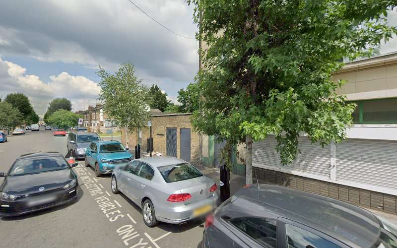 Source London Charging Station EV Charging Station at 2 Eccleston Rd