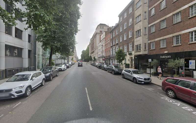 Shell Recharge Charging Station EV Charging Station at 126 Wigmore St