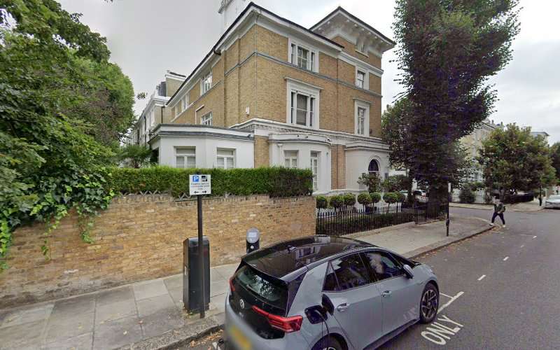 Source London Charging Station EV Charging Station at 32 Phillimore Gardens