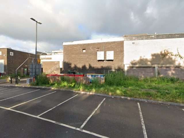 Connected Kerb Charging Station in Blackwood United Kingdom of Great Britain and Northern Ireland