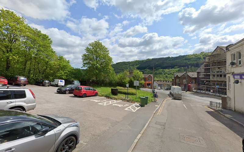 Connected Kerb Charging Station EV Charging Station at Commercial Rd