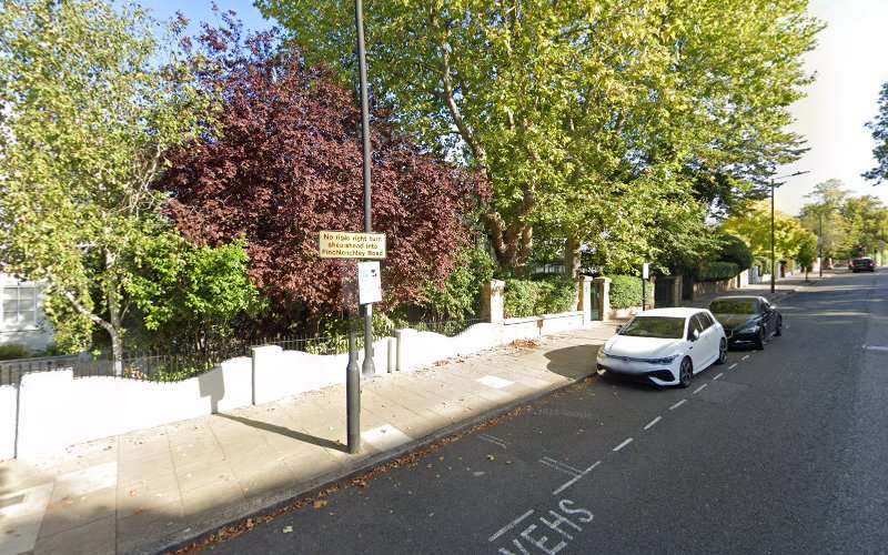 Shell Recharge Charging Station EV Charging Station at 32 Marlborough Pl