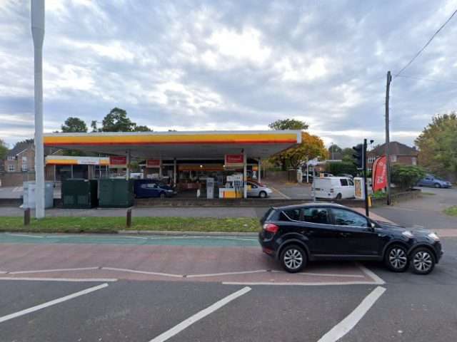 Shell Recharge Charging Station in Wokingham United Kingdom of Great Britain and Northern Ireland