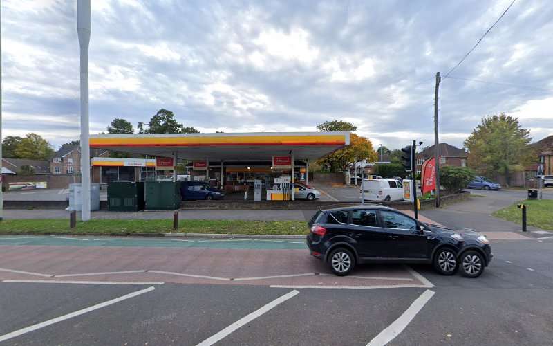 Shell Recharge Charging Station EV Charging Station at Shell Winnersh