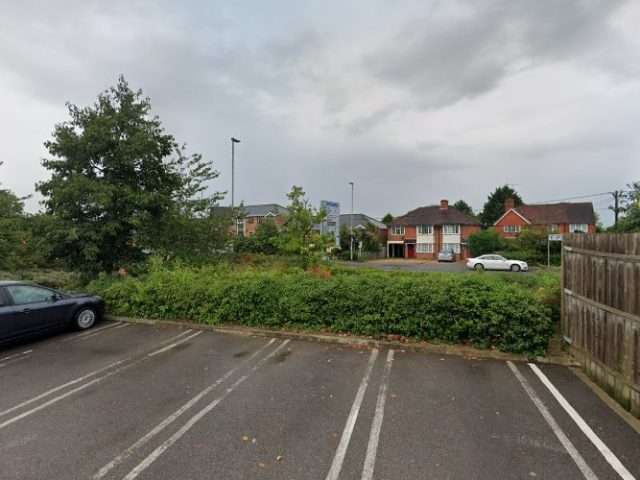 Smart Charge Charging Station in Wokingham United Kingdom of Great Britain and Northern Ireland