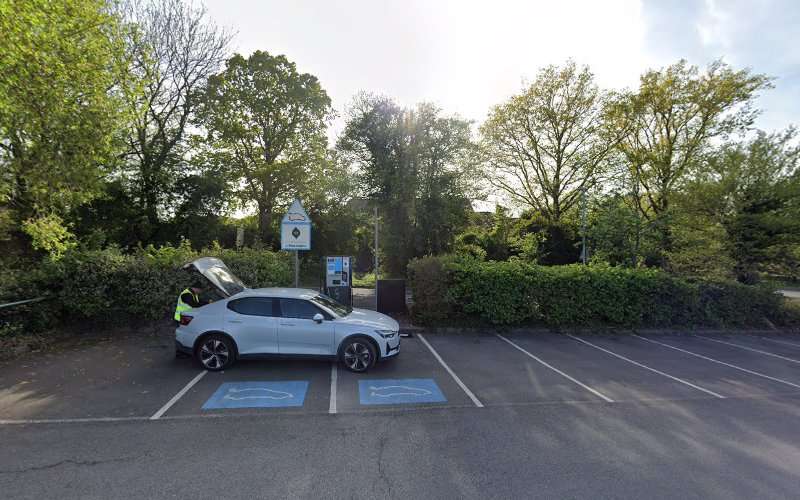 GeniePoint Charging Station EV Charging Station at Wokingham RG41 3SW