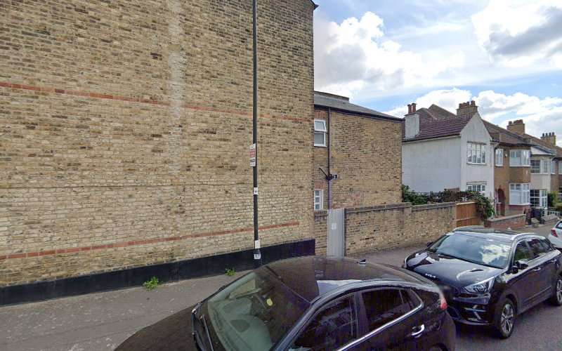 Shell Recharge Charging Station EV Charging Station at 1 Lavengro Road