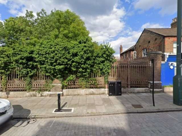 Connected Kerb Charging Station in London United Kingdom of Great Britain and Northern Ireland