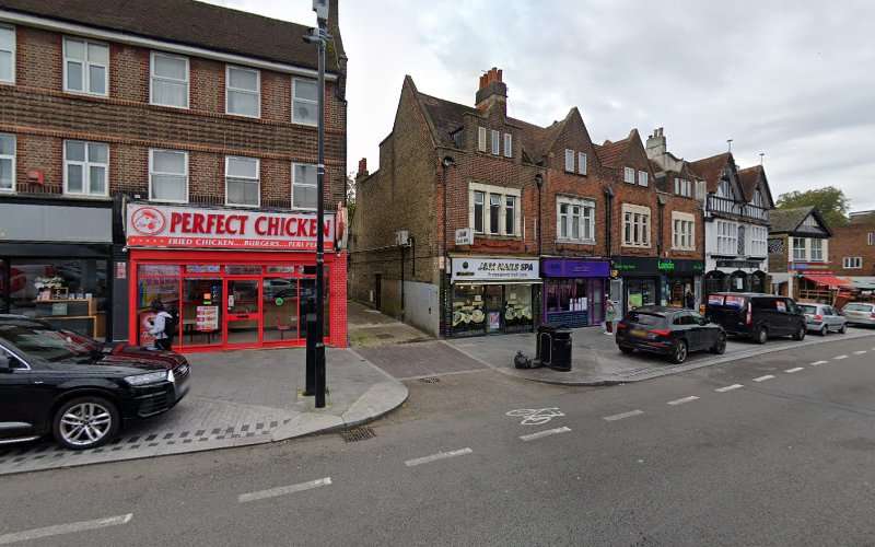 POD Point Charging Station EV Charging Station at 43 Eltham High St