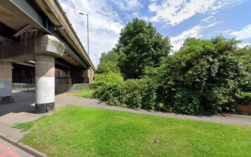 Community by Shell Recharge Charging Station EV Charging Station at Wolverhampton Rd