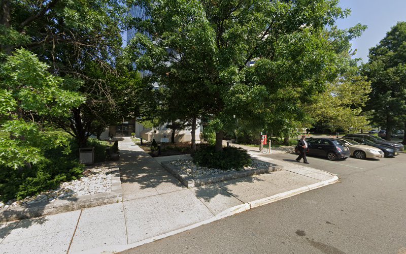 ChargePoint Charging Station EV Charging Station at 2 Meadowlands Plaza