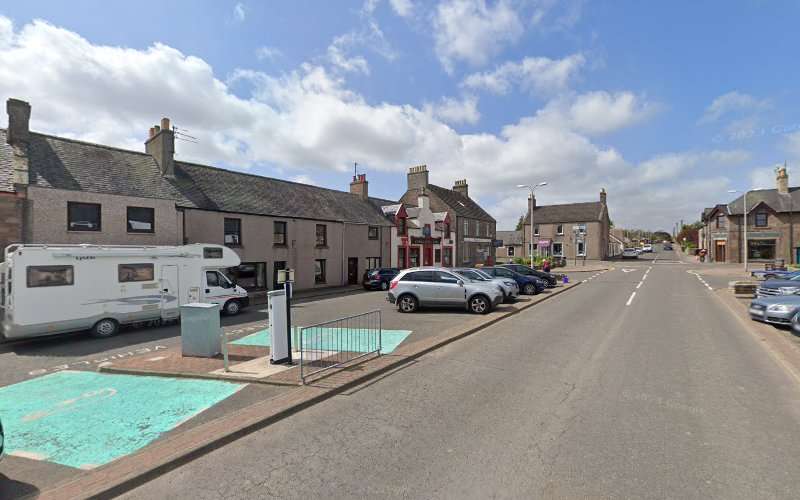 Chargeplace Scotland Charging Station EV Charging Station at 10A The Square