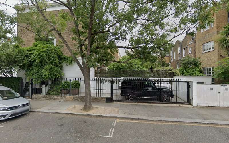 Source London Charging Station EV Charging Station at 16 Hobury St