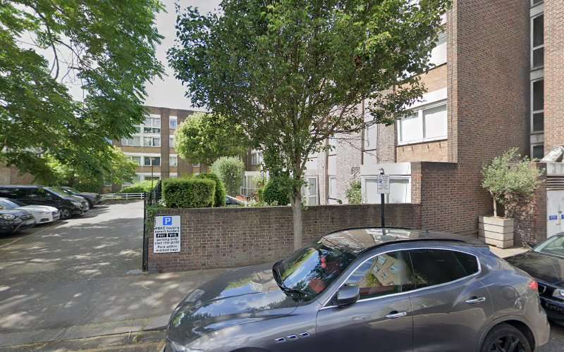 Source London Charging Station EV Charging Station at 2 Fernshaw Rd