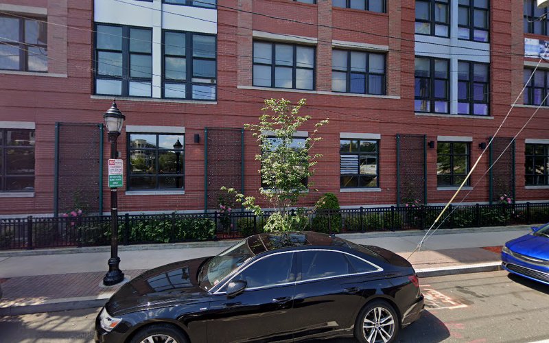 Shell Recharge Charging Station EV Charging Station at 471 12th St