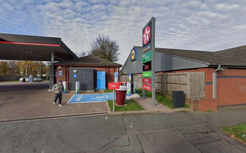 GeniePoint Charging Station EV Charging Station at MFG Royal Oak Service Station